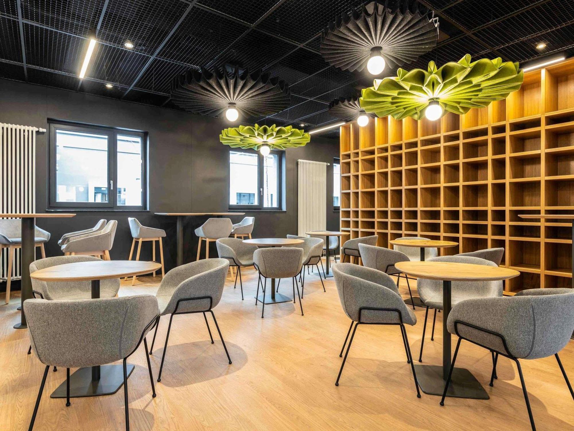 Ibis Duesseldorf Airport — Photos 2